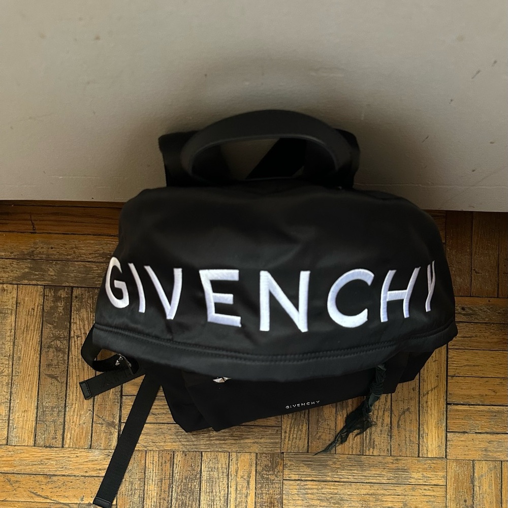 Givenchy Essential U Logo-Embroidered Nylon Backpack - Picture 3 of 4